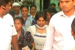 Activist Trupti Desai Enters Mumbai's Haji Ali Dargah Activist Trupti Desai Enters Mumbai's Haji Ali Dargah