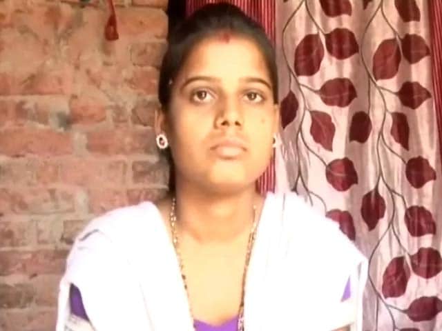 Videos : ससुराल में टॉयलेट नहीं, दुल्हन ने विदाई से किया इनकार