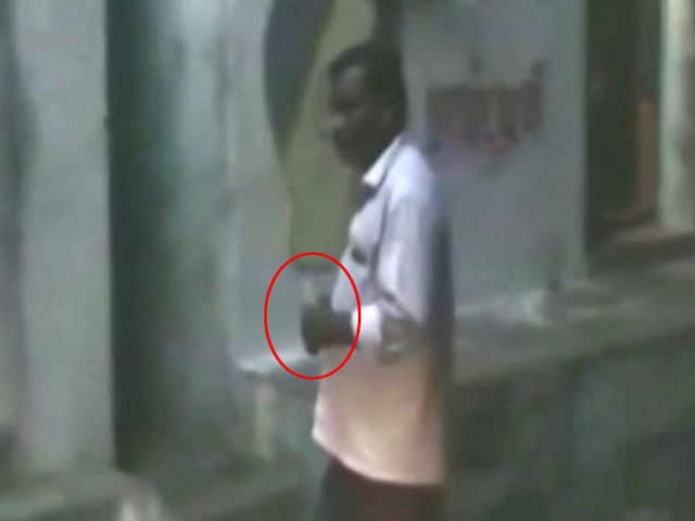 Video : Caught On Camera: The Going Rate For A Vote In Tamil Nadu