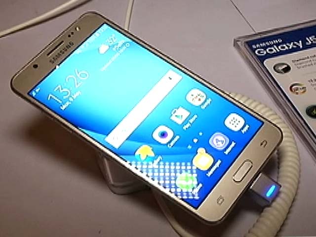 सेल गुरु : सैमसंग ने J सीरीज़ के नए फ़ोन लॉन्च किए