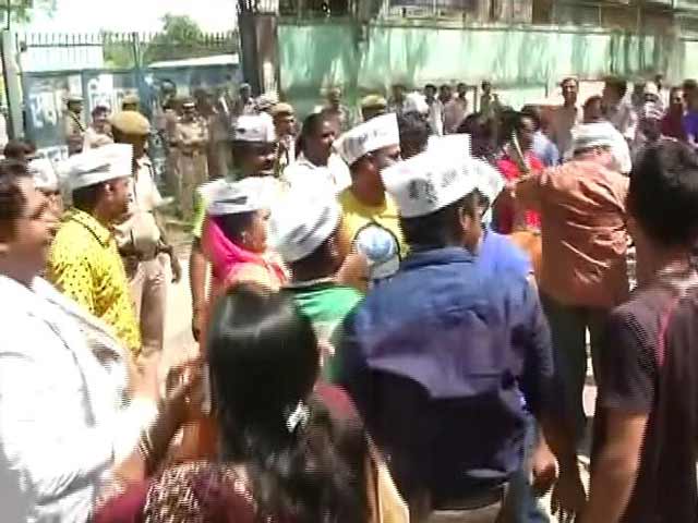 Video : BJP Cedes Some Ground To Congress And AAP In Civic By-Polls