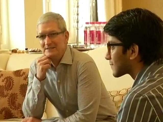 Video : Apple's Tim Cook Woos Indian App Developers