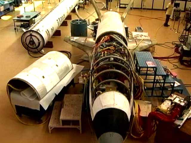 इंडिया 9 बजे : मेड इन इंडिया स्पेस शटल सोमवार को रचेगा इतिहास