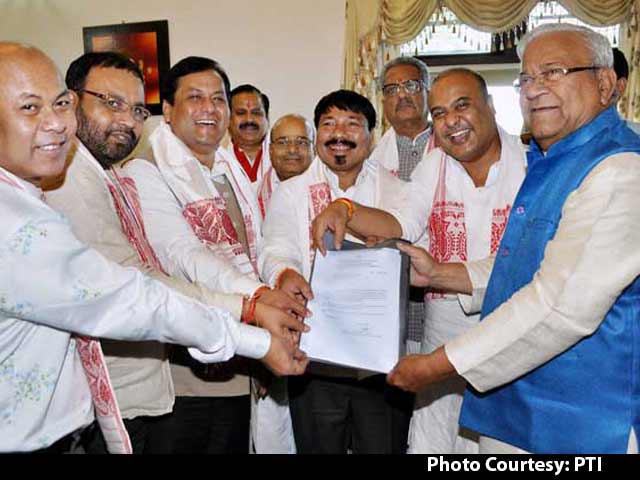 Leaders Of Anti-Foreigner Movement Endorse Sarbananda Sonowal For Top Job