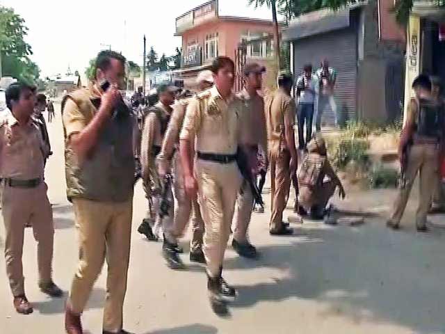 जम्मू-कश्मीर : श्रीनगर में एक ही दिन में दूसरा आतंकी हमला, तीन जवान शहीद