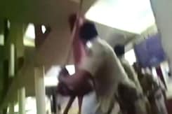 थाने में मुंबई पुलिस की थर्ड डिग्री! शिकायत करने आए जोड़े को पीटा थाने में मुंबई पुलिस की थर्ड डिग्री! शिकायत करने आए जोड़े को पीटा