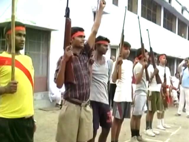 Videos : इंडिया 7 बजे : अयोध्या में बजरंग दल की मॉक ड्रिल पर एफआईआर