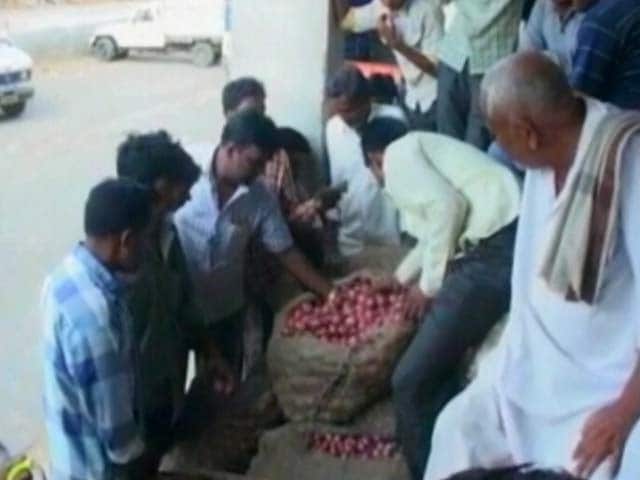Video : Re 1 For 1,000 Kg Onions: What A Debt-Hit Farmer Made In Maharashtra