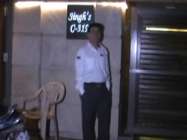 बदमाशों ने सुप्रीम कोर्ट के वकील दंपती की 75 लाख की ऑडी को लूटा