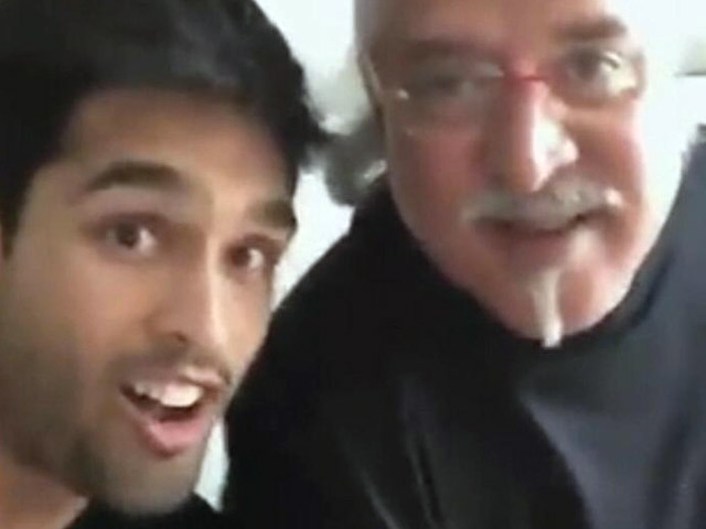 फरार विजय माल्या का वीडियो आया सामने, ले रहे हैं IPL मैच का लुत्फ