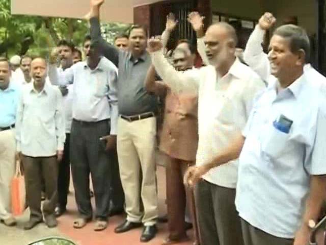 Why Government Employees In Karnataka Say They Are Unhappy