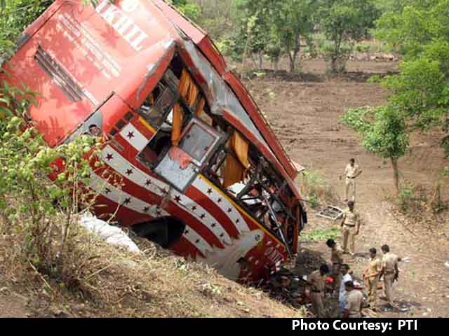 17 Dead In Accident On Mumbai-Pune Expressway