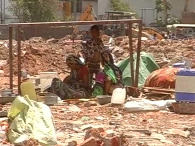 300 Families Left Homeless In Vadodara After Demolition Drive