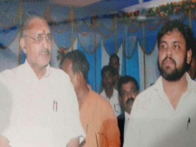 बिहार टॉपर घोटाला : तेजस्वी यादव ने ट्विटर पर तेज की सियासत