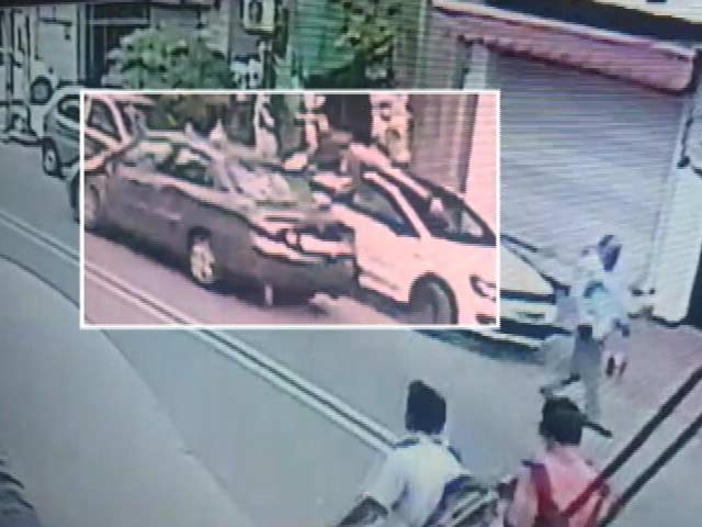 दिल्ली के जनकपुरी इलाके में स्टूडेंट ने कार से तीन को टक्कर मारी, दो लोगों की मौत