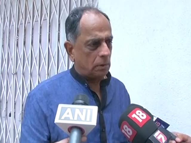 Pahlaj Nihalani Wishes All the Best to <i>Udta Punjab</i> Pahlaj Nihalani Wishes All the Best to <i>Udta Punjab</i>