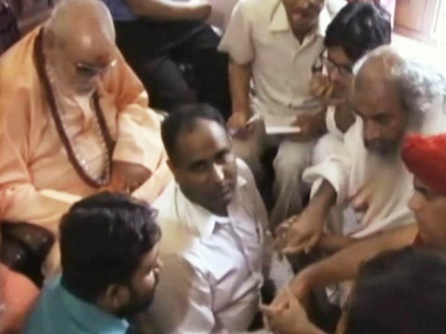 5 Seers Visit Kairana, 'Rubbish' Allegations of Mass Migration