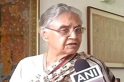 टैंकर घोटाले में FIR पर शीला दीक्षित ने कहा- लोगों की सेवा की है, घोटाला नहीं टैंकर घोटाले में FIR पर शीला दीक्षित ने कहा- लोगों की सेवा की है, घोटाला नहीं