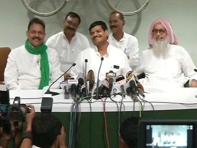 यूपी में बाहुबली मुख्तार अंसारी की पार्टी कौमी एकता दल का सपा में विलय