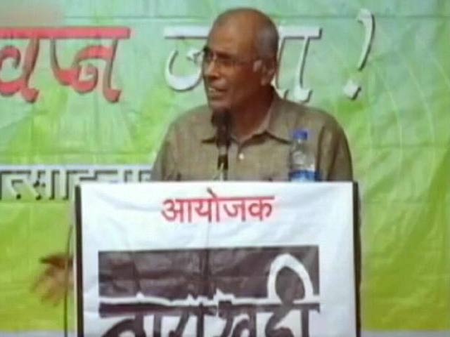 बाइक, बंदूक और 1800 सिम कार्ड खोलेंगे दाभोलकर, पंसारे के मर्डर की गुत्थी