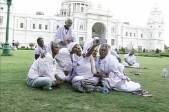 Selfies, Song And Dance, A Day Out For These Women In White Selfies, Song And Dance, A Day Out For These Women In White