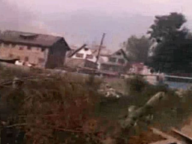 Dramatic Video Of Attack On CRPF Soldiers In Pampore