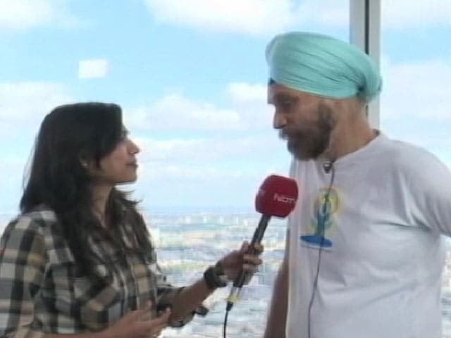 Video : A Look At International Yoga Day Celebrations From London City