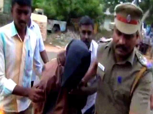 Video : Tamil Nadu Suicide: Man Arrested For Morphing Photos On Facebook