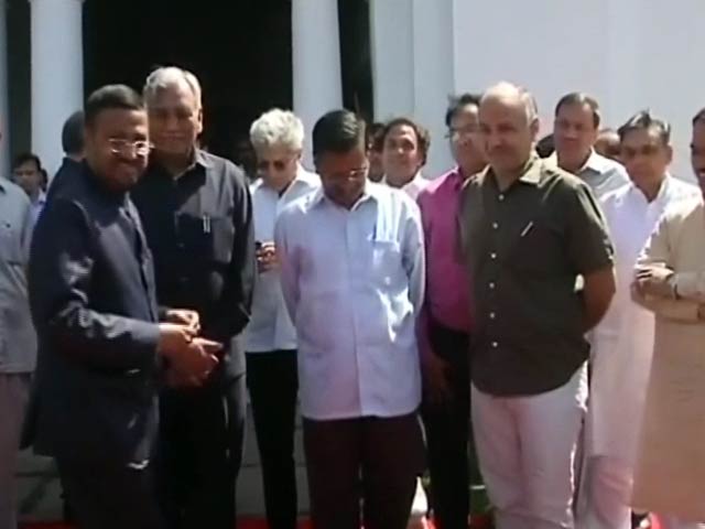 लाभ का पद मामला : दिल्ली सरकार के दावे पर सवाल