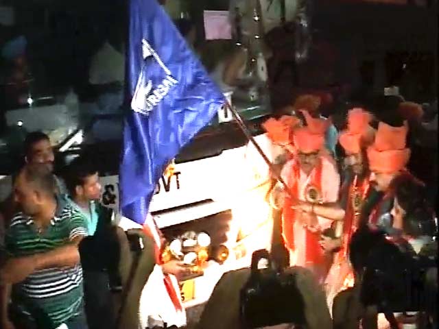 अमरनाथ यात्रा का पहला जत्था रवाना, सभी रास्तों पर सीआरपीएफ