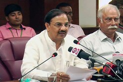 25 छोटे हवाई अड्डों पर 600 करोड़ खर्च, लेकिन दो साल में कोई उड़ान नहीं 25 छोटे हवाई अड्डों पर 600 करोड़ खर्च, लेकिन दो साल में कोई उड़ान नहीं