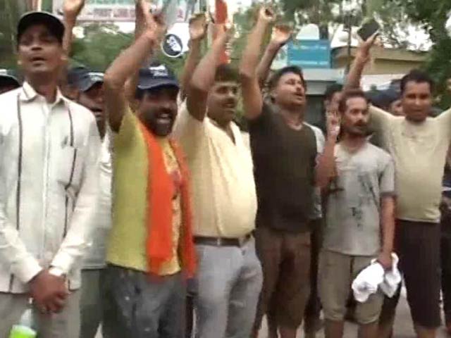 Video : When Amarnath Yatra Chants Replaced Sounds Of Gunfire At Border