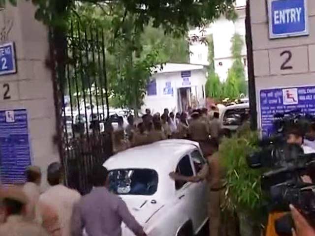 Rajendra Kumar, Top Aide To Arvind Kejriwal, Is Like 'Sheshnaag', Claims CBI