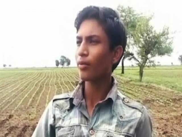 महाराष्ट्र : ऋषिकेश को बैल की जगह नहीं जुतना पड़ेगा, प्रशासन ने की मदद