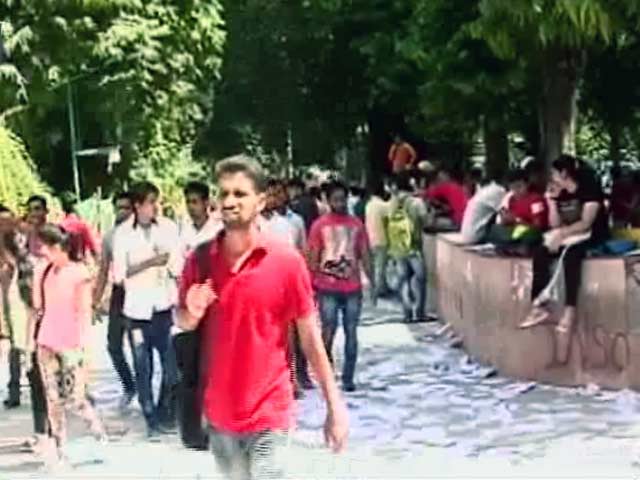 डीयू चुनाव से दूर रह सकती है आम आदमी पार्टी