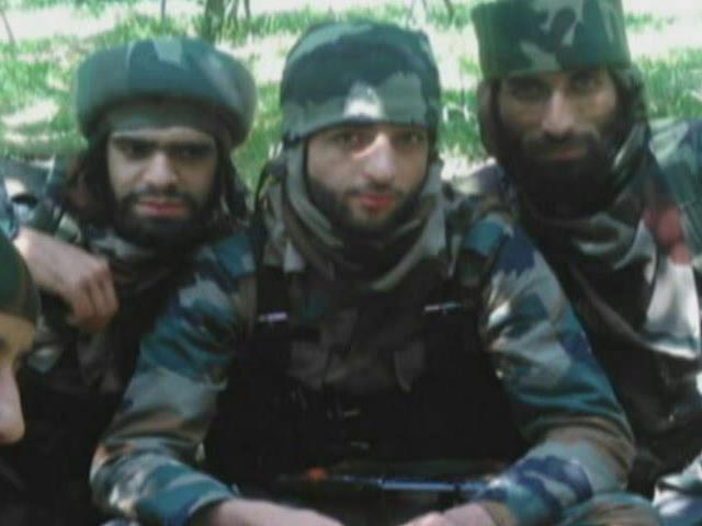 15 Dead, 200 Injured In Clashes After Terrorist Wani's Killing In Kashmir