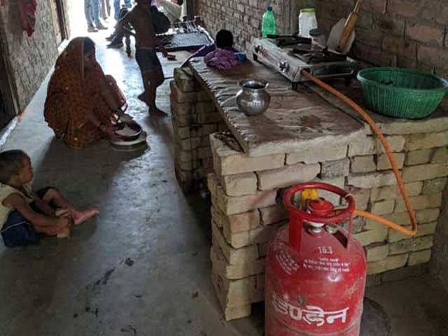 Politics Over Gas Cylinders In Poll-Bound Uttar Pradesh