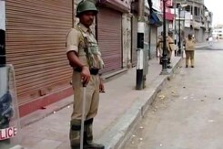 Kashmir Turmoil: 2 High Level Meetings To Assess Situation Kashmir Turmoil: 2 High Level Meetings To Assess Situation