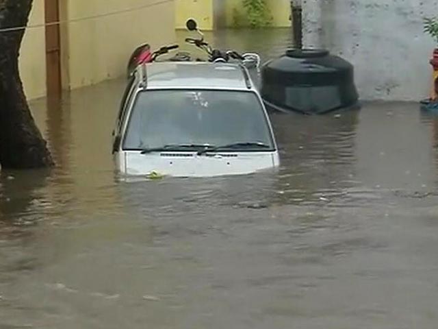 Videos : बाढ़, बारिश और तबाही...मध्य प्रदेश और महाराष्ट्र में बुरे हालात