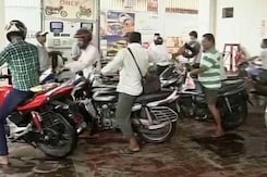 'No Helmet, No Petrol' in Bengal, 'No Compromise', Add Petrol Pump Staff 'No Helmet, No Petrol' in Bengal, 'No Compromise', Add Petrol Pump Staff