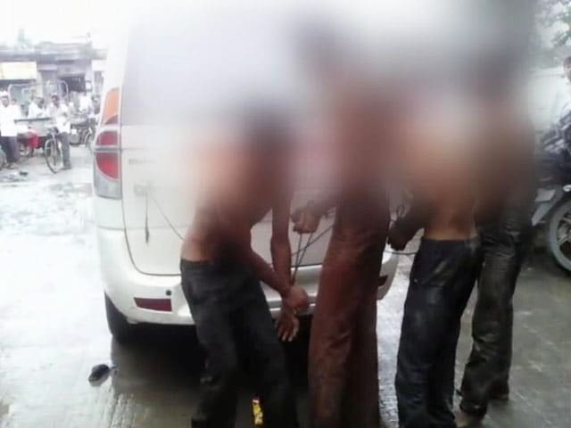 Videos : गाड़ी से बांधकर पीटा गया 4 दलित युवकों को...