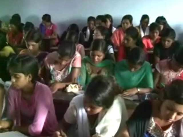 Video : This Jharkhand School Can Give Bihar Lessons In Cheating