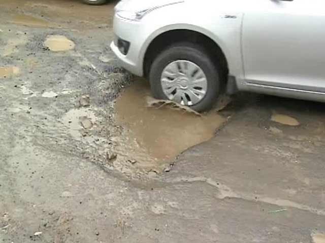 Riddled With Potholes, East Mumbai Braces For A Bumpy Ride This Monsoon