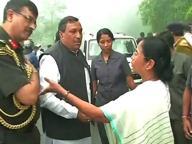 President's Escort Car Falls Into Gorge, Mamata Oversees Rescue Ops