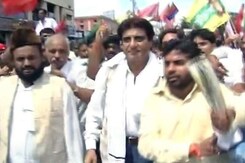 शीला दीक्षित और राज बब्बर ने किया यूपी में शक्ति प्रदर्शन शीला दीक्षित और राज बब्बर ने किया यूपी में शक्ति प्रदर्शन