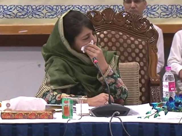 Mehbooba Mufti Breaks Down In All-Party Meet On Kashmir Situation
