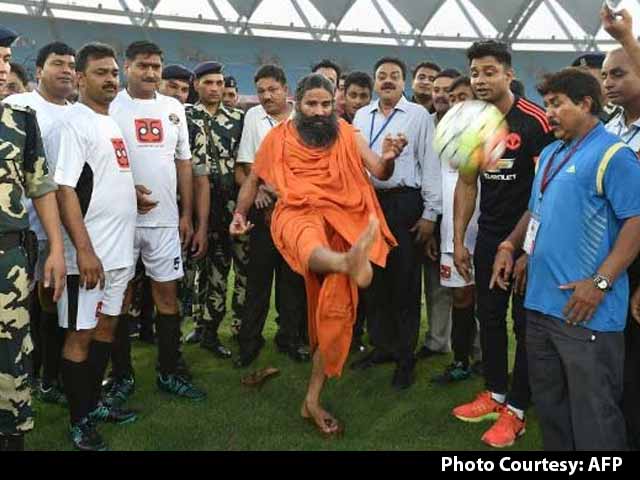 Video : Bollywood vs Politicians in Charity Football, Kicked-Off by Baba Ramdev