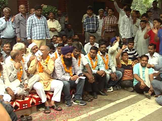 दिल्ली में खत्‍म हुई ऑटो-टैक्‍सी की हड़ताल, लोगों को मिली राहत