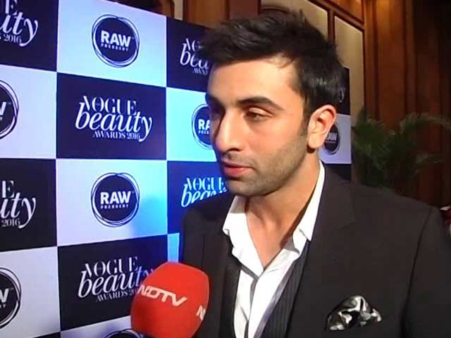 Video : The Biopic Ranbir Kapoor is Really Doing