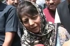बुरहान वानी की मौजूदगी के बारे में सुरक्षा बलों को पता नहीं था : मुख्यमंत्री महबूबा मुफ्ती बुरहान वानी की मौजूदगी के बारे में सुरक्षा बलों को पता नहीं था : मुख्यमंत्री महबूबा मुफ्ती